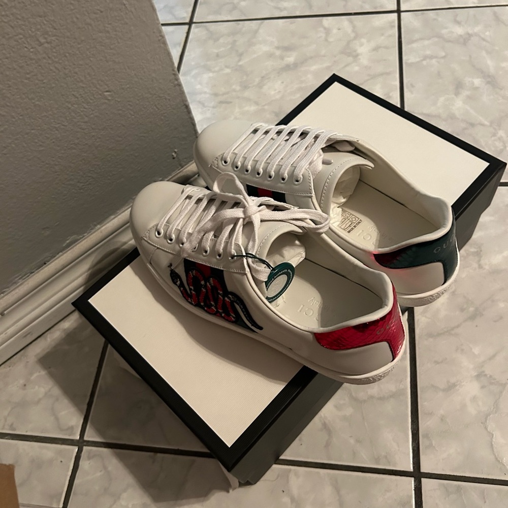Gucci Shoes - Picture 5 of 6